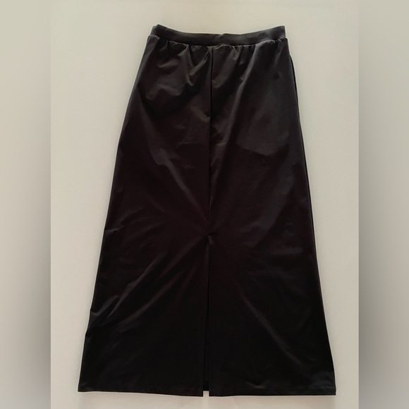 Uniqlo Women’s Medium - Airism Black Maxi Skirt - New without Tags - Picture 4 of 8